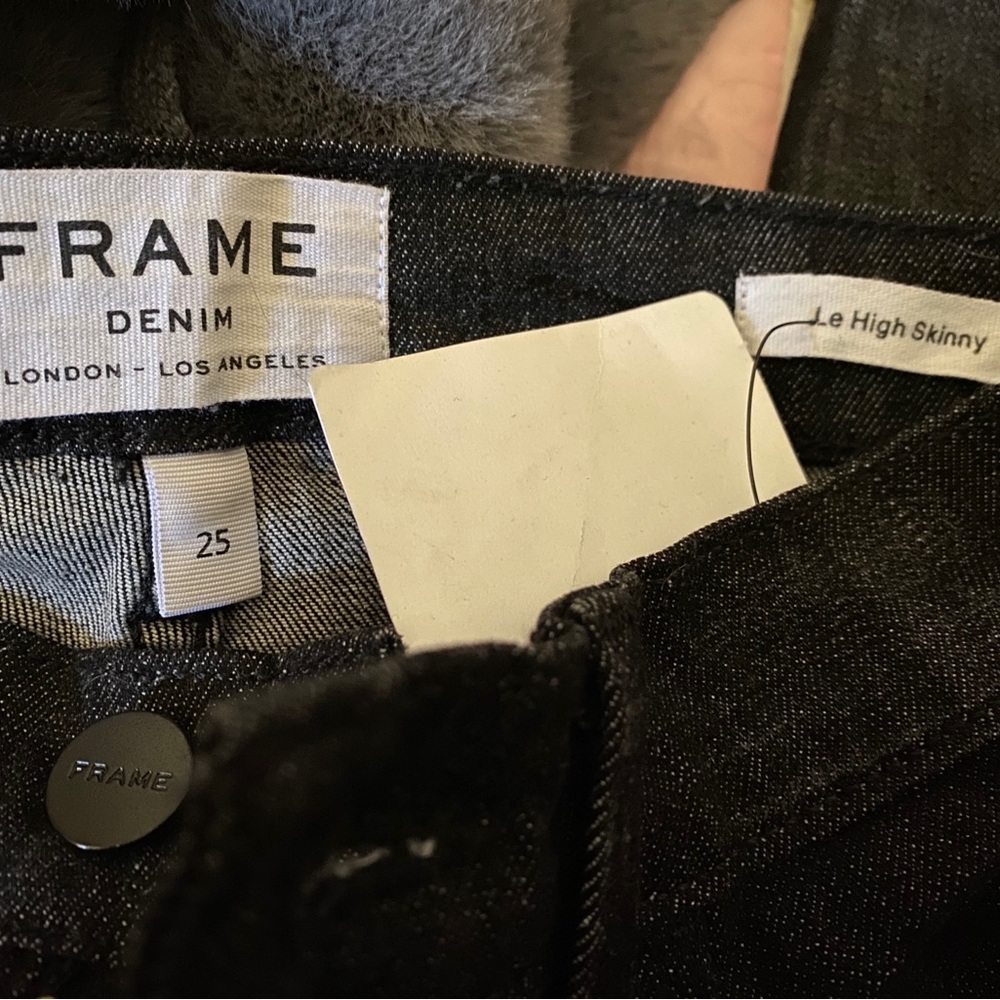 Women’s Black Distressed Frame Jeans Le High Skinny
